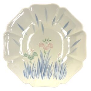 Vintage Iris Floral Dinner Serving Decorative Plate Scalloped Edge Japan 8.5"